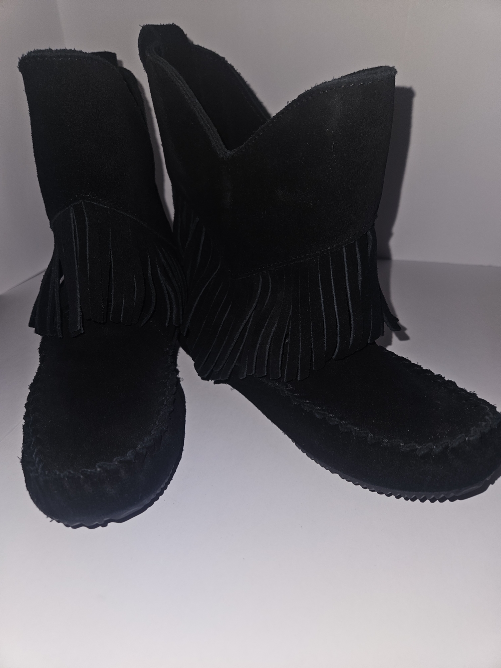 Manitobah Mukluks Boots Womens  8 Black Suede Fringe Okotoks Boho Booties